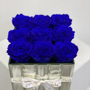 9 Preserved Blue Roses in Mirror Vase