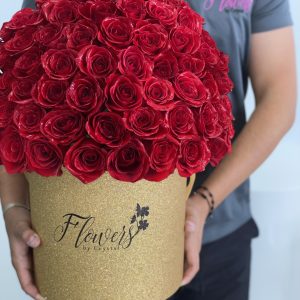 50 Fresh Red Roses Hatbox