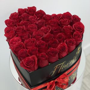 Fresh Red Roses in Black Heart Box