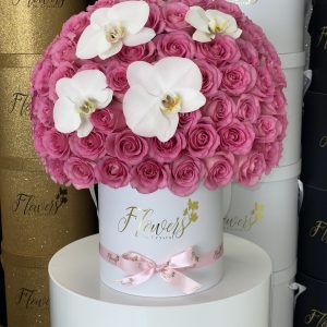 Pink Fresh Roses with Orchids